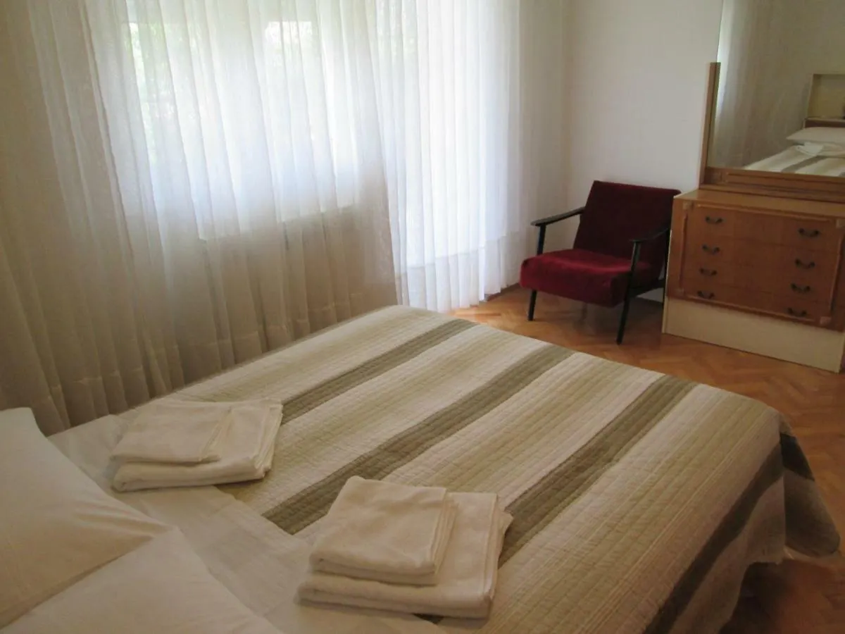 Velin Apartment Split