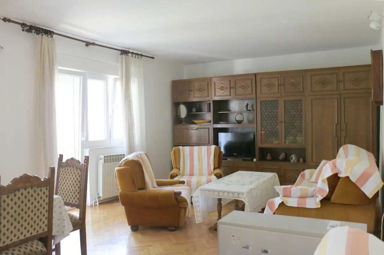 Velin Apartment Split